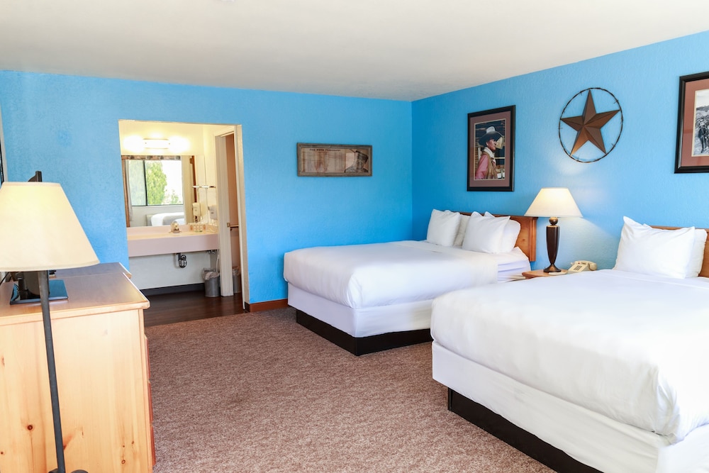 Retro Inn at Mesa Verde 15/61