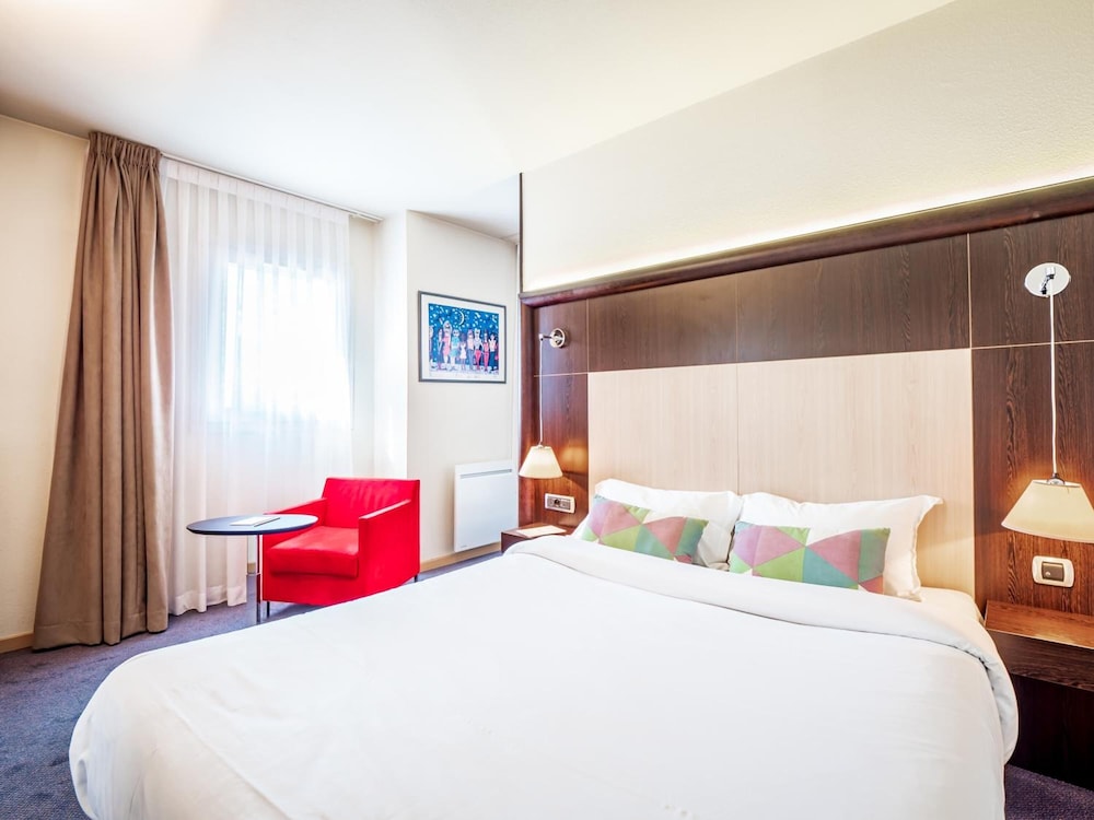 HOTEL DE BONLIEU 6/15