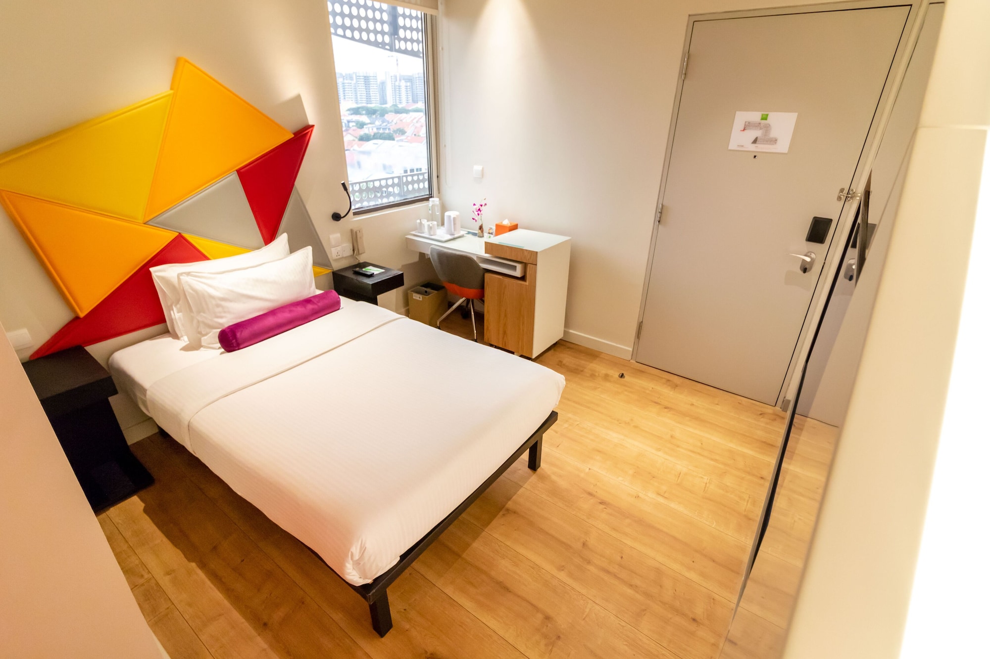 STANDARD, SINGLE BED