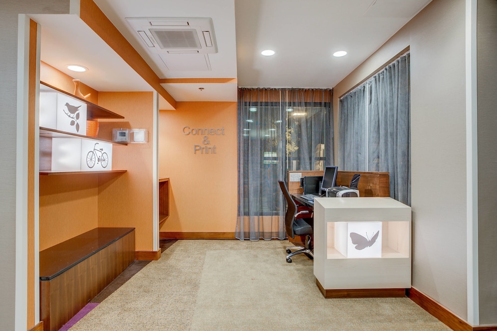 FAIRFIELD INN BY MARRIOTT BURLINGTON WILLISTON 20/40