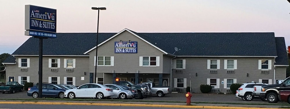 Amerivu Inn And Suites New Richmond 3/60