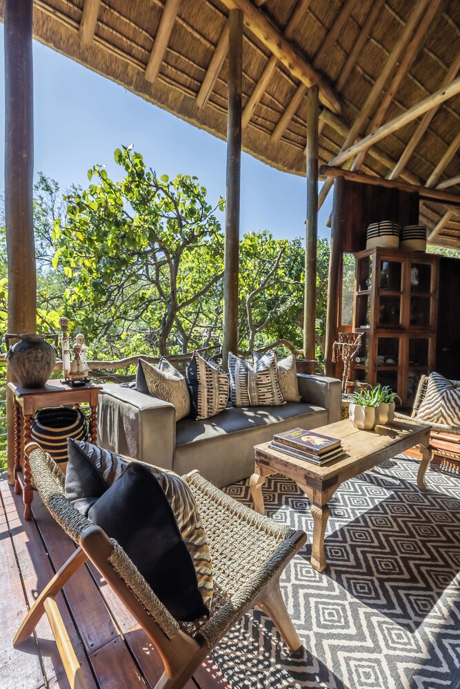 Buffalo Ridge Safari Lodge 30/50