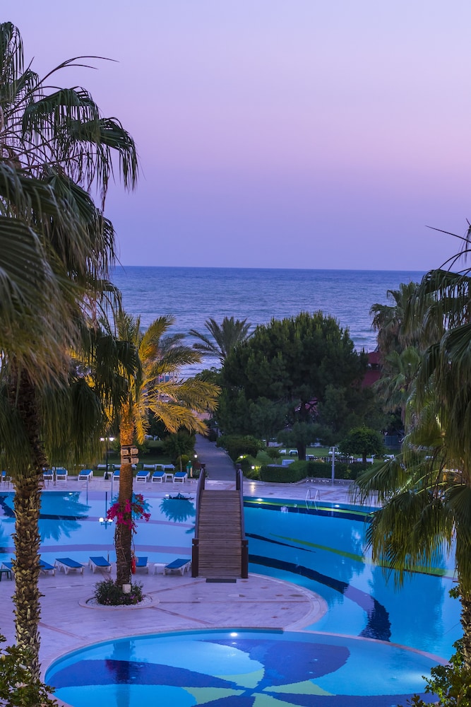 Terrace Beach Resort 29/35
