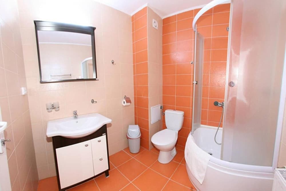 Hotel Iri 24/63
