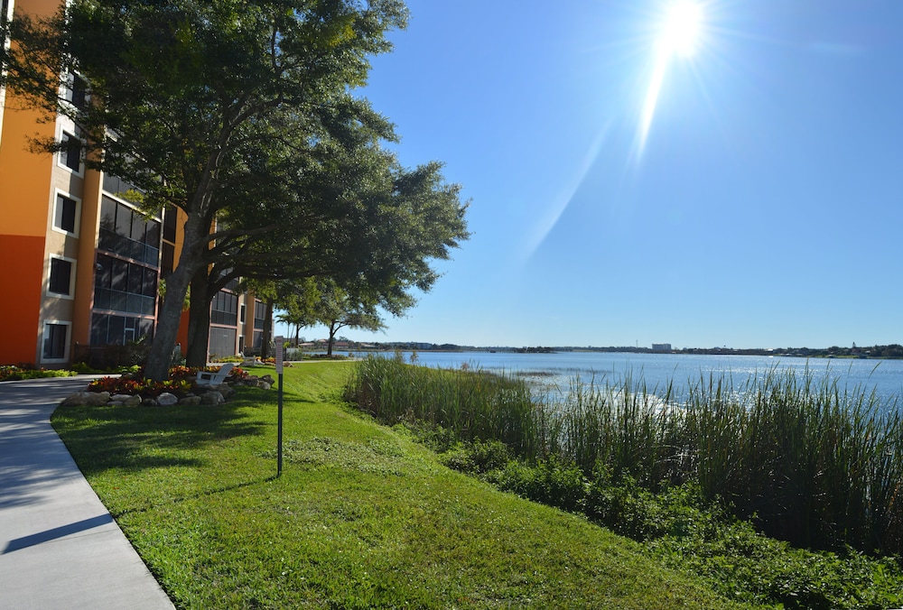 Beautiful Condo Near Universal Studios 40/50