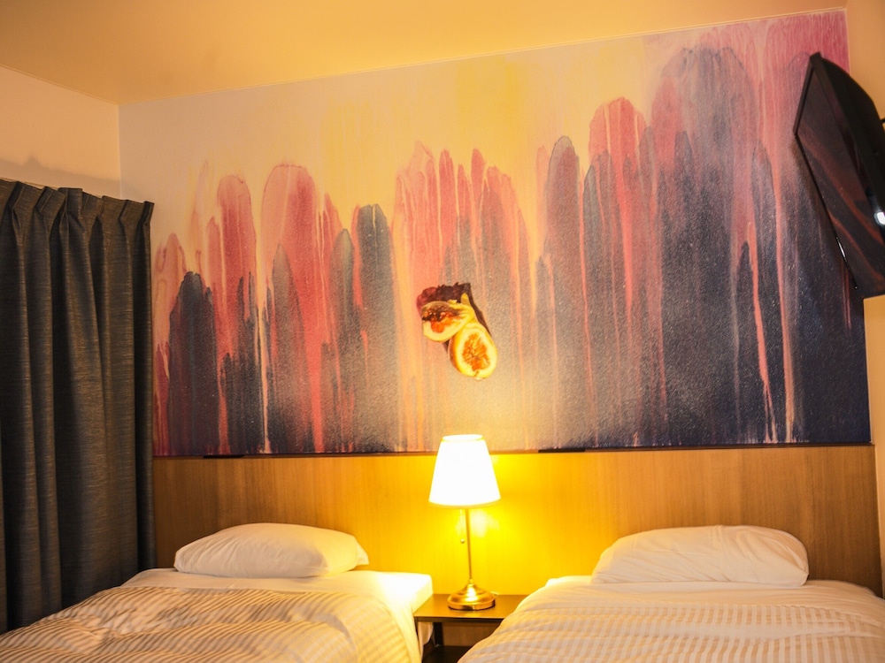 Art, Twin Beds