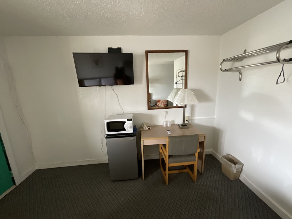 Kansan Motel 19/25