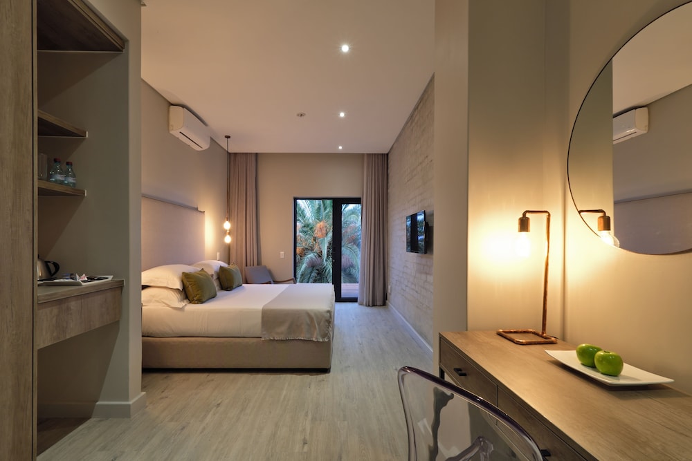 The Tree House Boutique Hotel 15/50