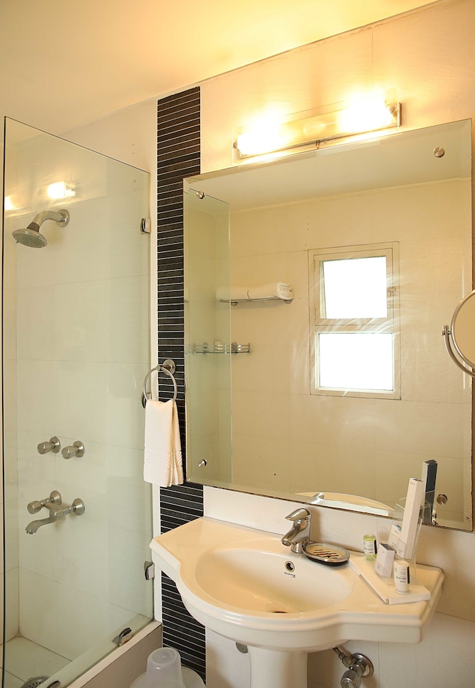 Ahuja Residency Sunder Nagar 46/50