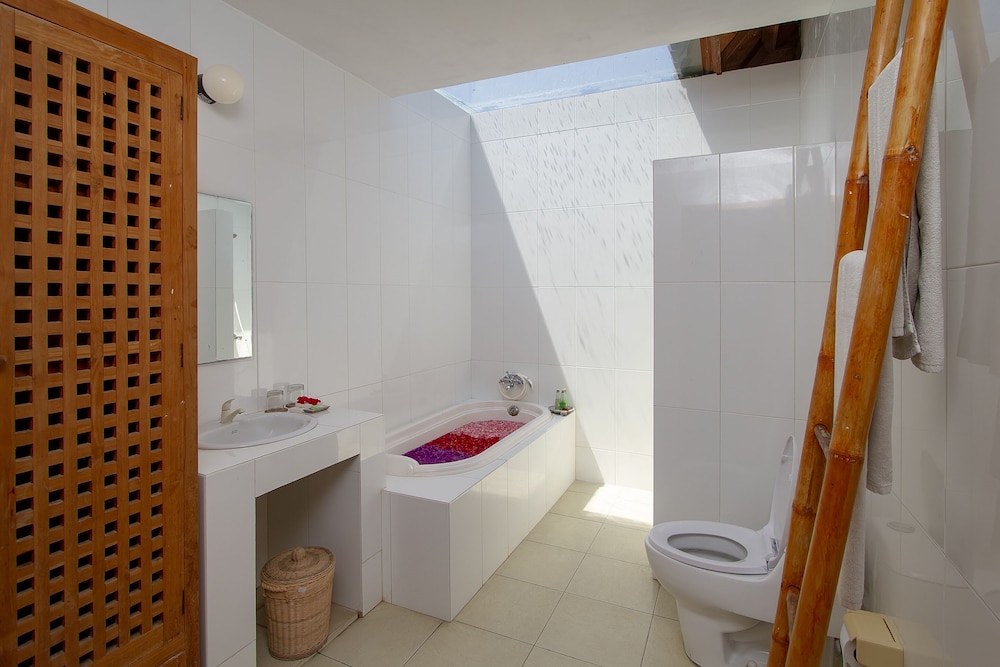 Lembongan Cliff Villas 34/36