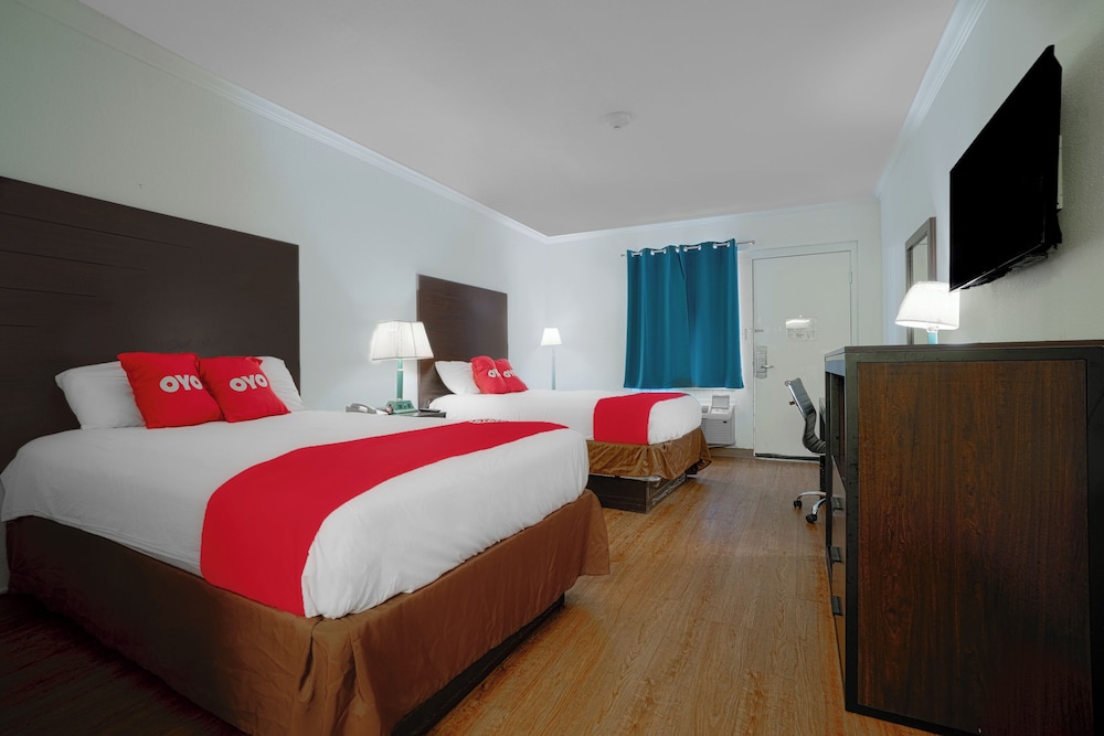 غرفة بسريرين كوين، OYO Hotel Kingsville - Hwy 77 2/7