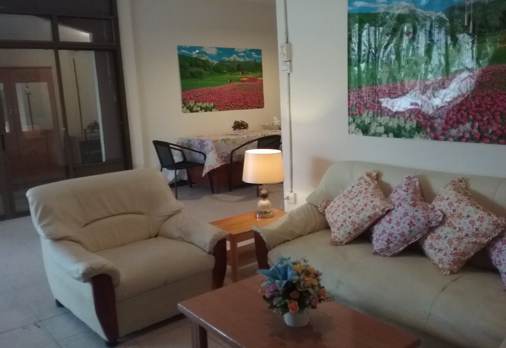 Srisin Guesthouse 9/13