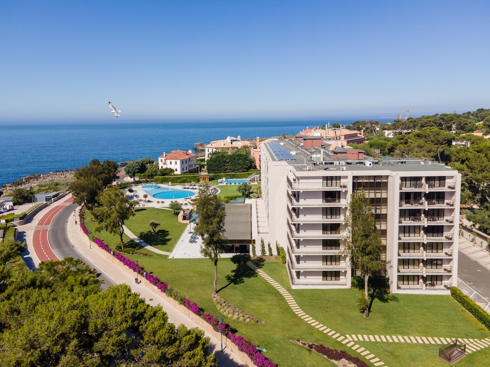 VILA GALE CASCAIS 3/50