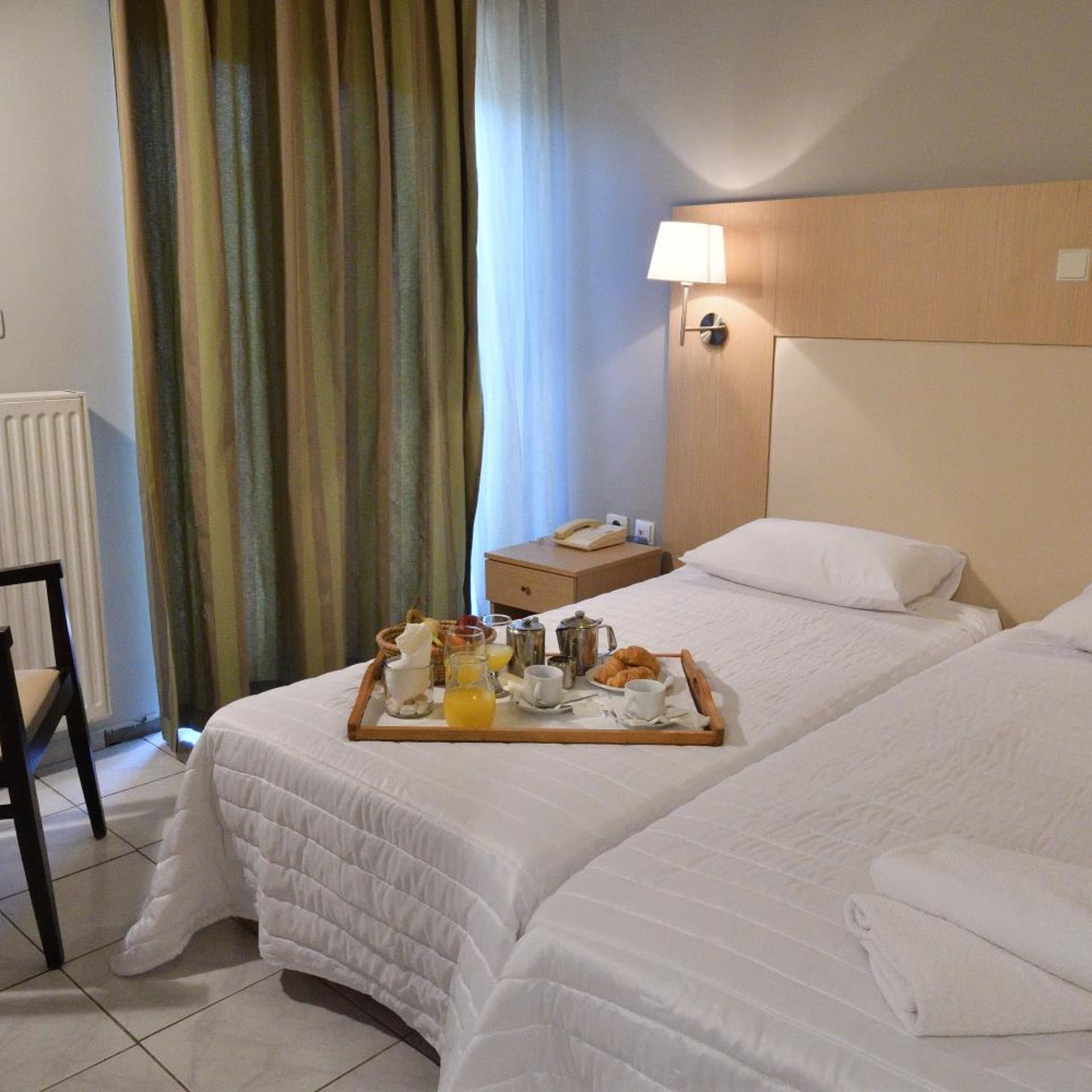 غرفة بسرير مزدوج، Four Seasons Skg Thessaloniki 2/10