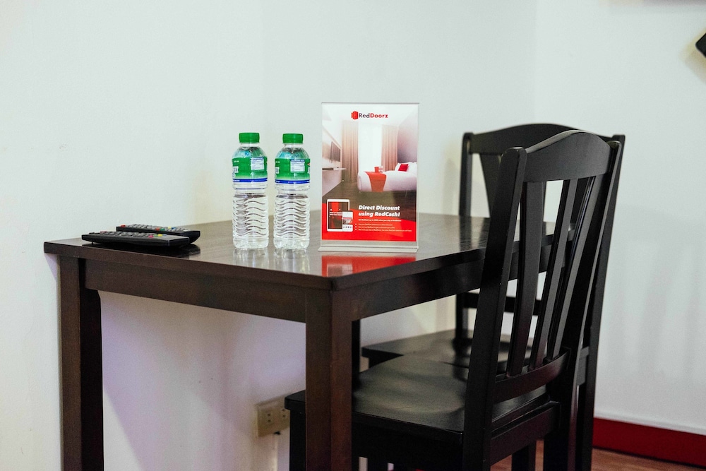 Reddoorz Near Quirino Station 34/45