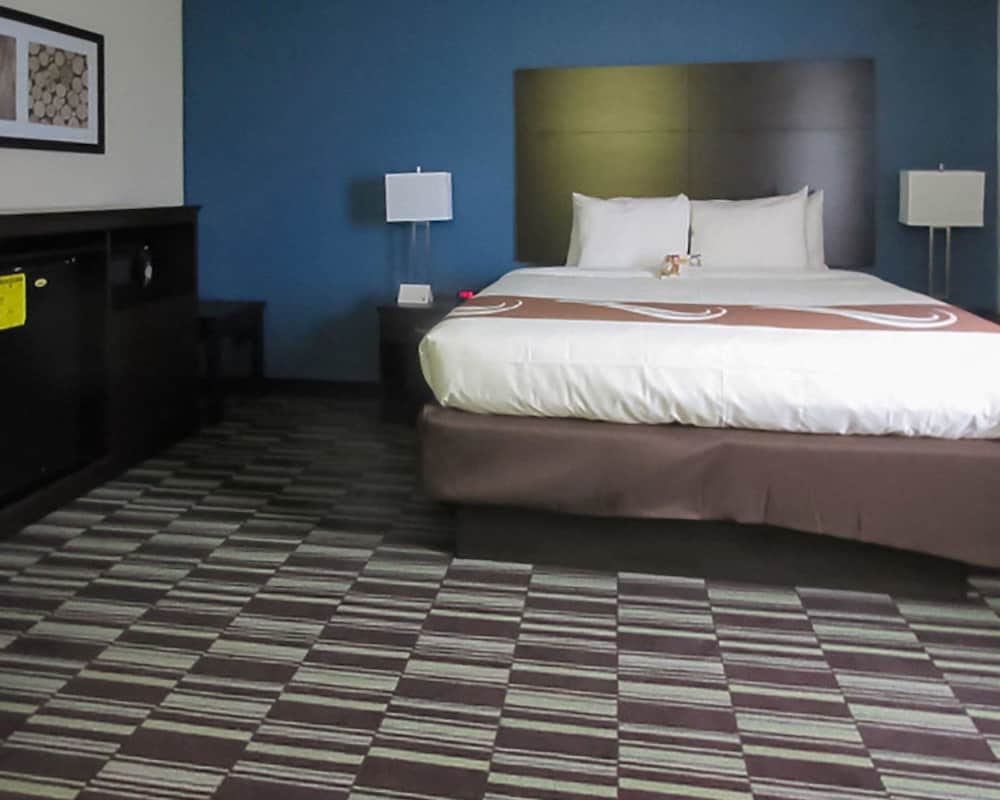 Quality Inn Farmington 13/21