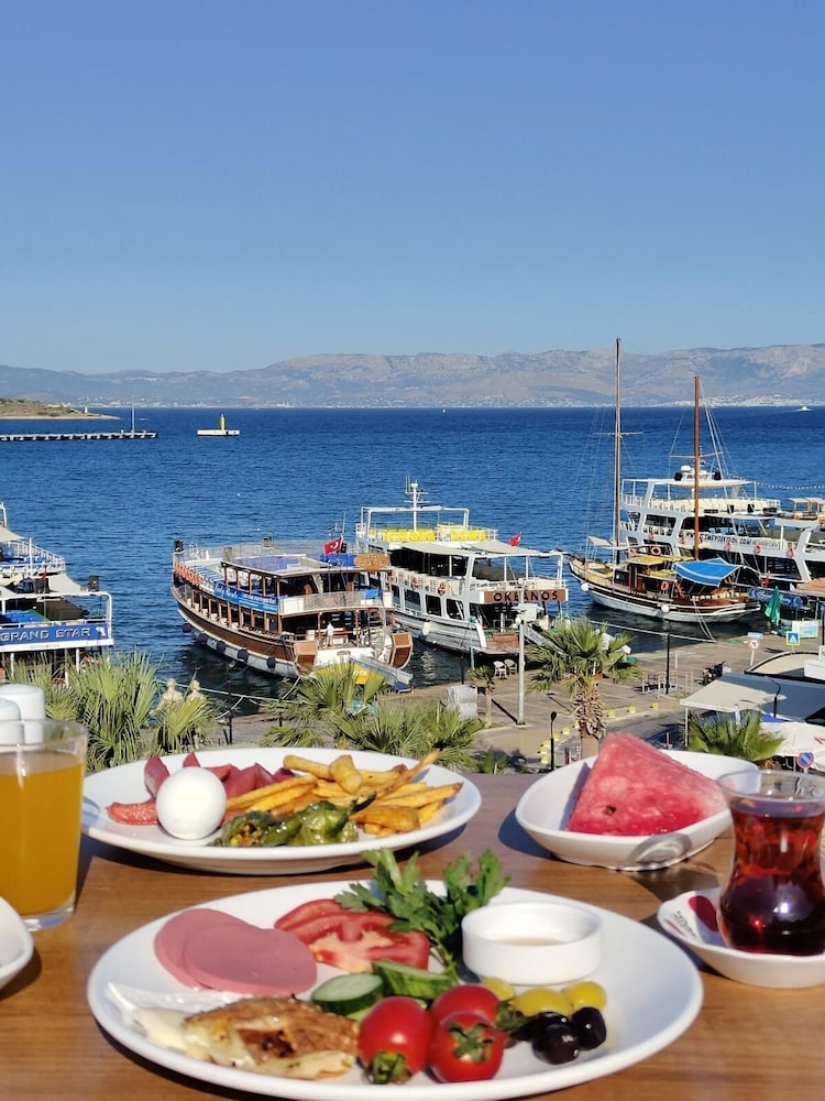 Faik Hotel 31/50