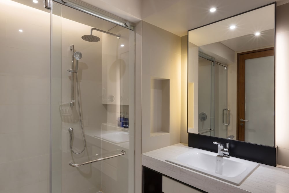 Junior Suite, Club Lounge Access