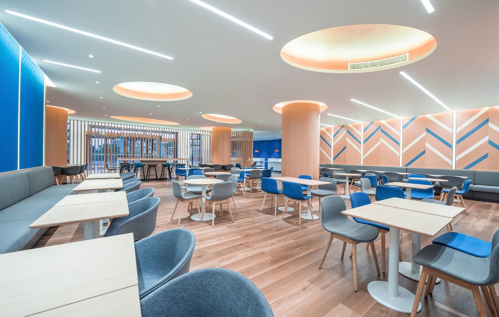 HOLIDAY INN EXPRESS Dongyang Hengdian 41/52
