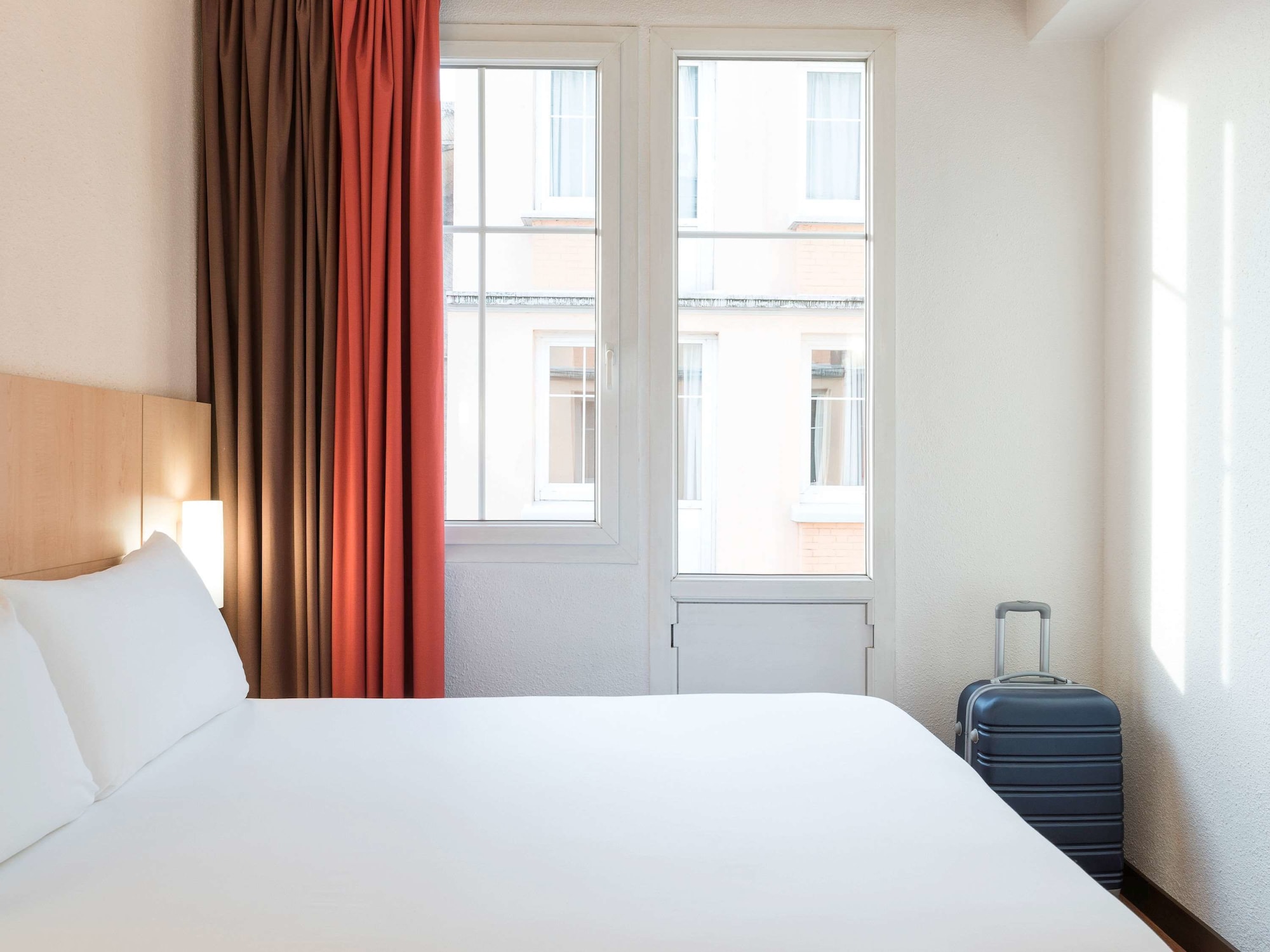 STANDARD, DOUBLE BED