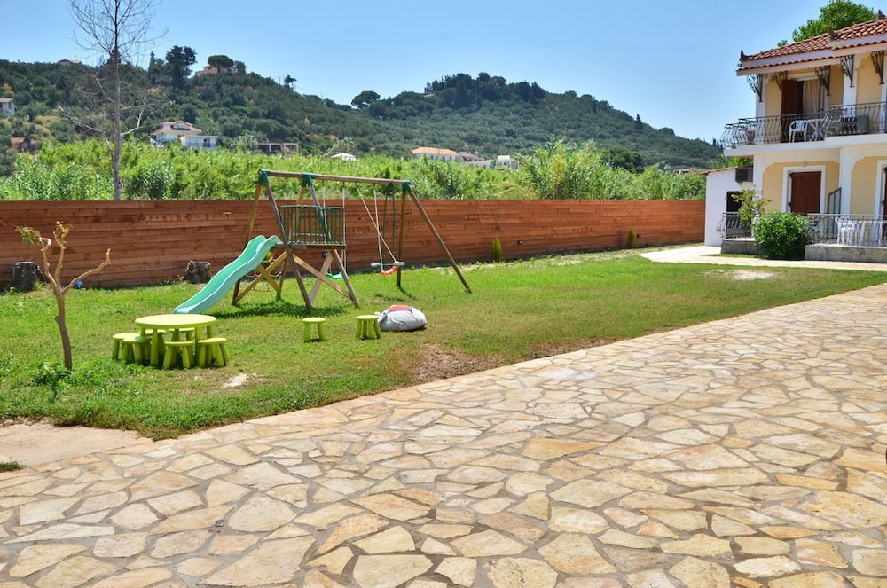 Sunny Garden 45/76
