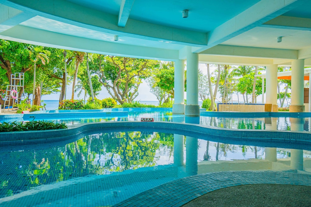 Yoho Beach Resort 35/76