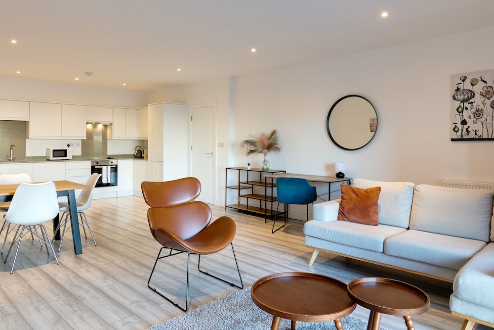 Hounslow Central Apartments 33/40