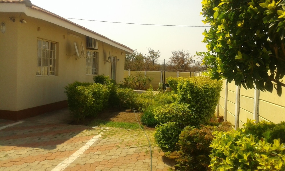 Comfort Palace Guest House Francistown 16/21