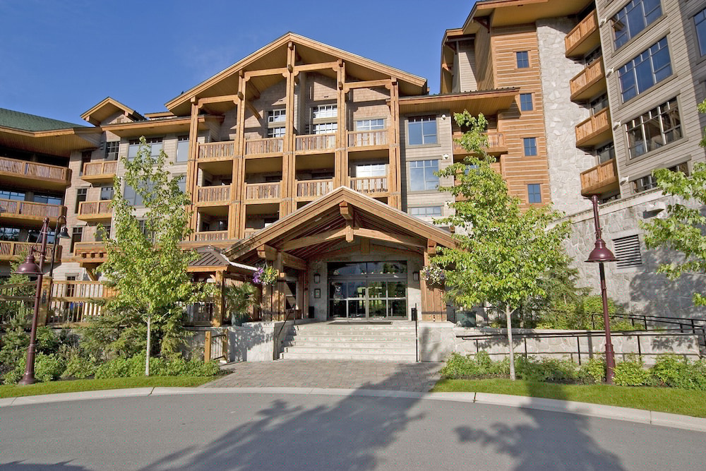 First Tracks Lodge 6/51