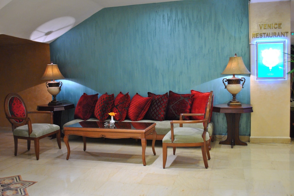 Al Fanar Palace Hotel 14/23