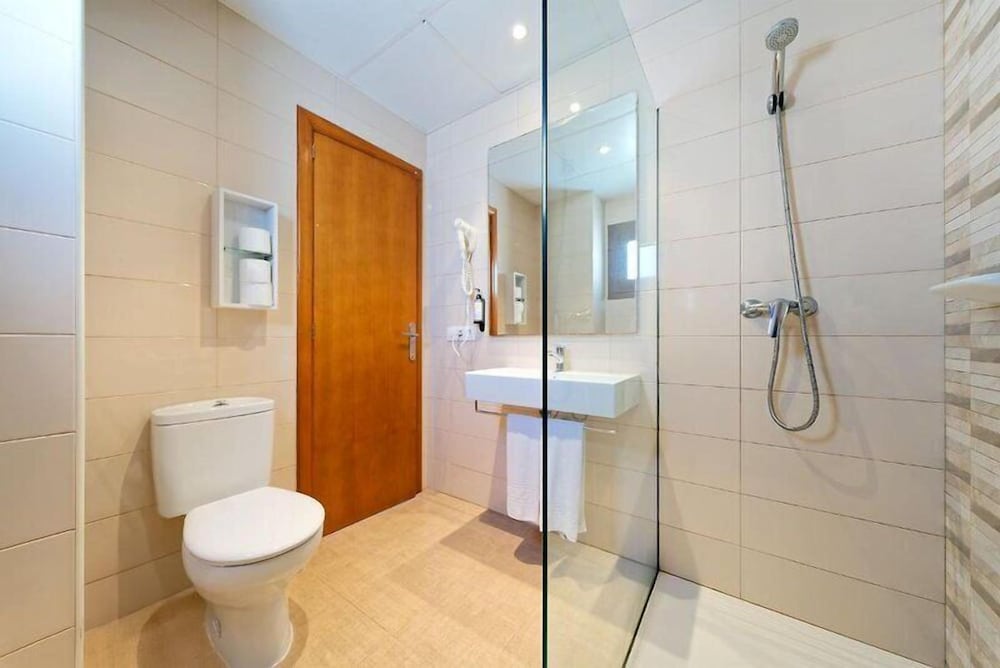 R2 Cala Millor Beach Apartment 47/50