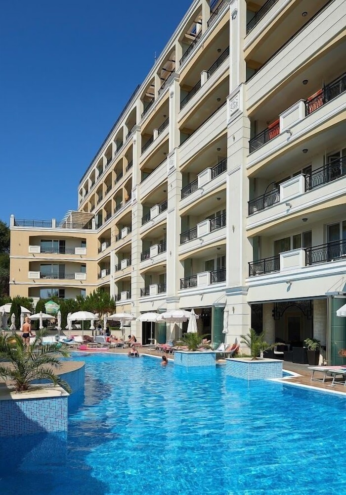Penelope Palace Apart Hotel 8/87