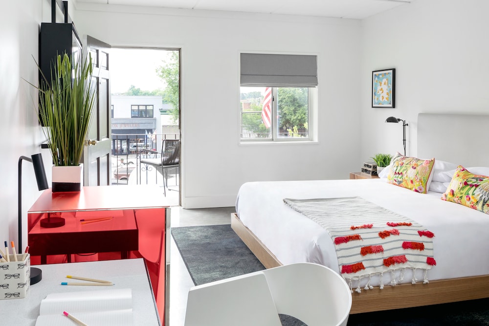 Bluebird Spa City Motor Lodge 26/51