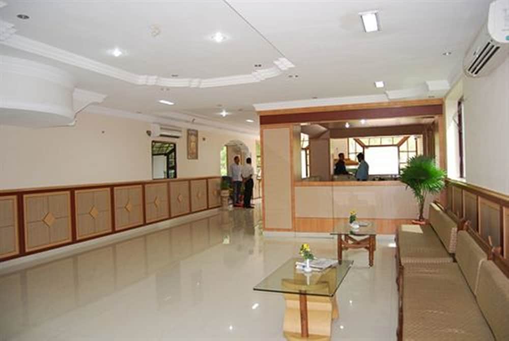 Hotel Delta International 6/50