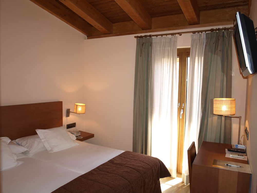 Hotel Las Leyendas 15/60