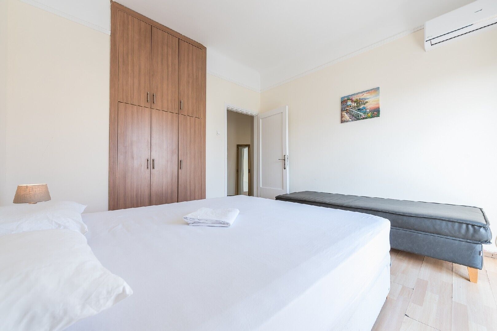 2 BEDROOMS, APARTMENT, KITCHEN