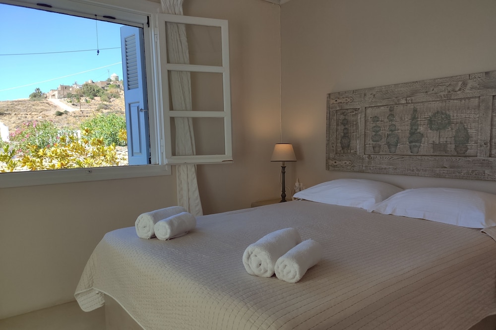 Porto Koundouros Villas 7/50