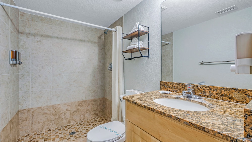 Surf Beach Resort 50/50