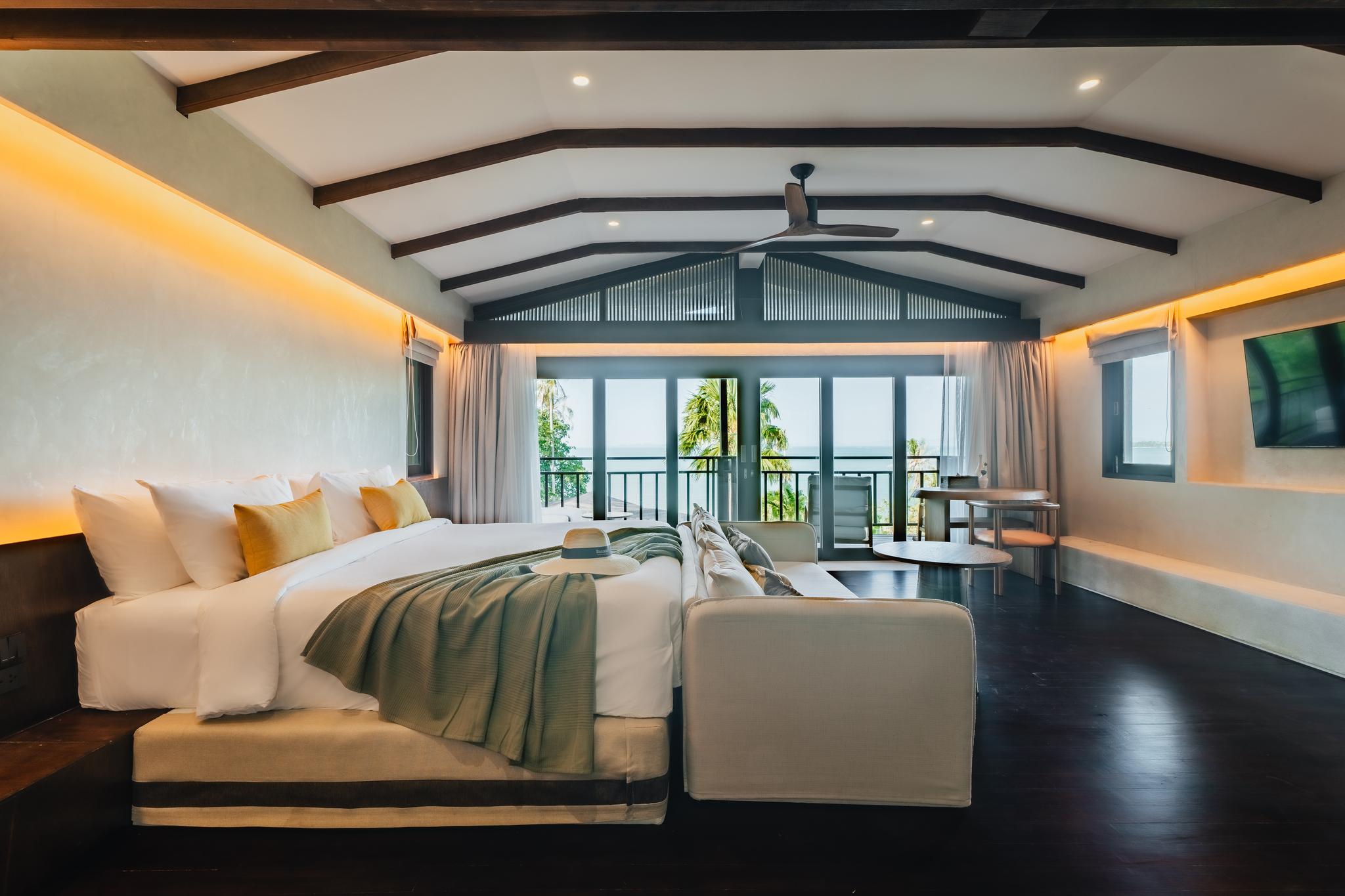 3 Bedrooms, Grand, Pool, Luxury, Villa, Twin Beds, 2 King Beds, Sea View