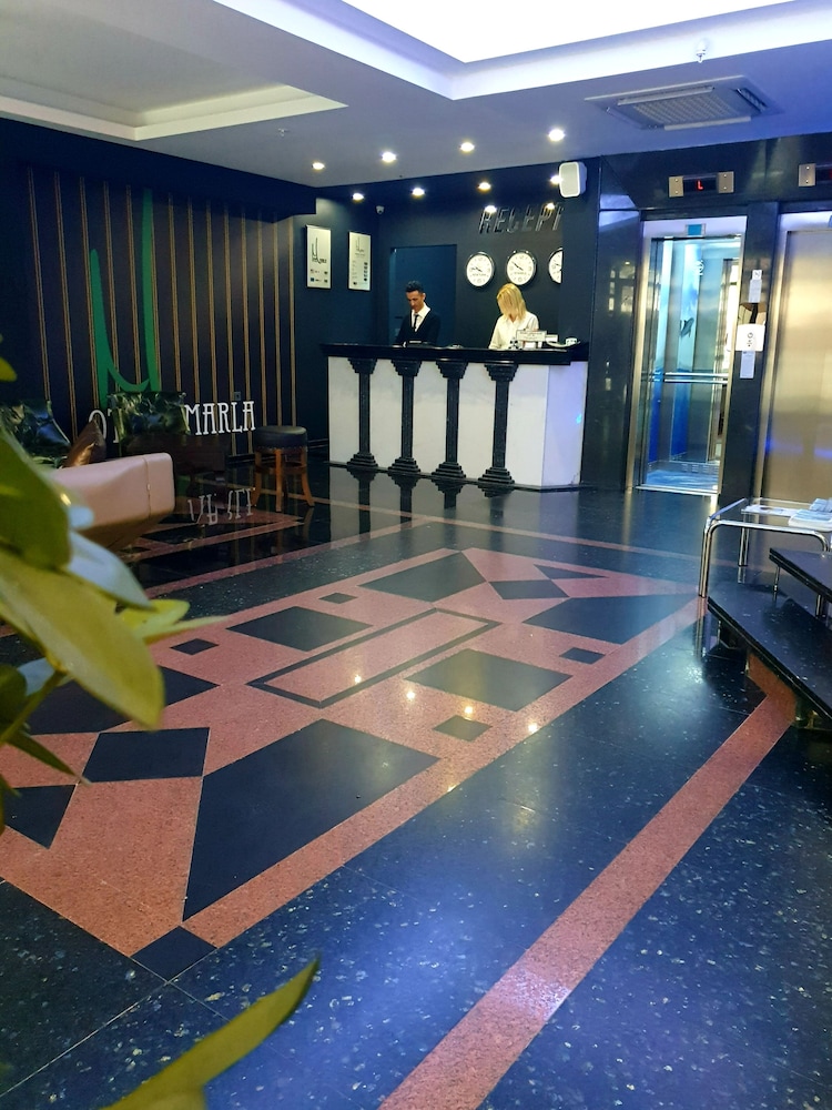Hotel Marla 36/48