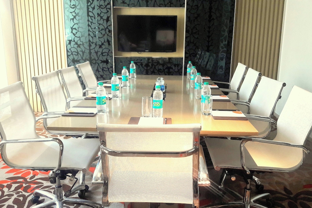 Courtyard By Marriott Agra 60/72