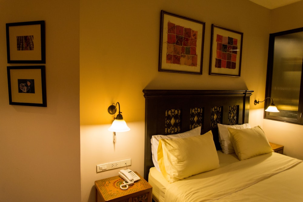 ARUN RESIDENCE 24/33