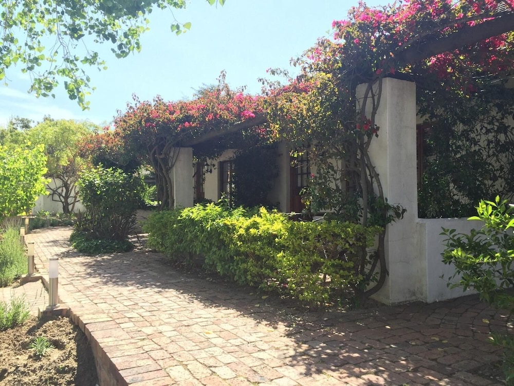 Albourne Guesthouse 32/48