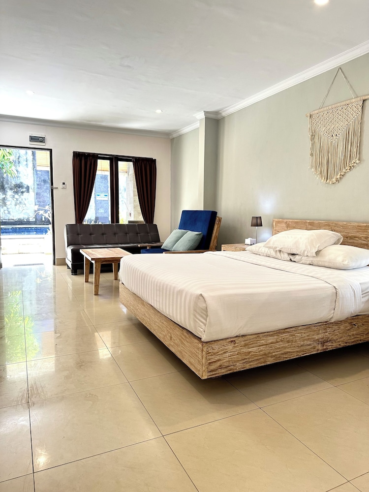 Radha Bali Hotel 22/70