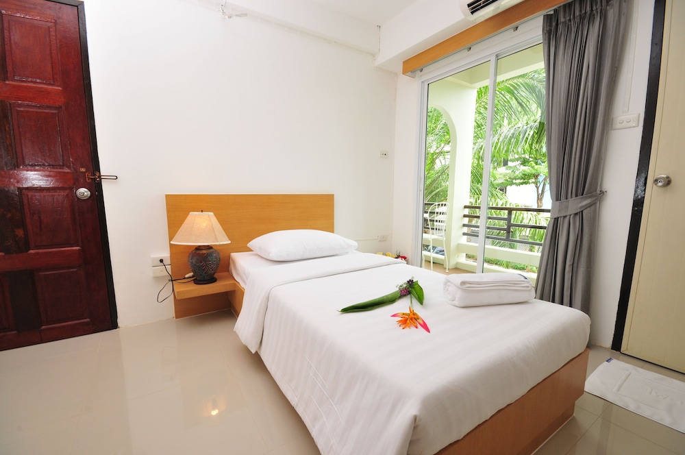 Beerapan Hotel 12/49