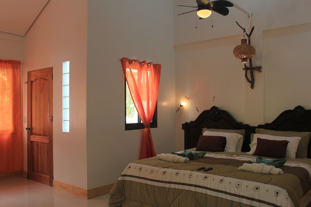 Cocoloco Boracay Beach Resort 44/74
