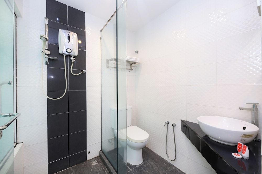 OYO 442 Marvelton Hotel 39/41
