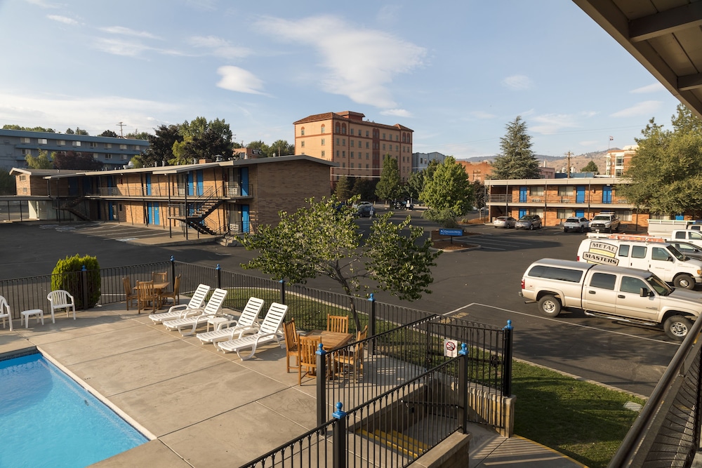 Cerulean Hotel a Running y Property 12/47