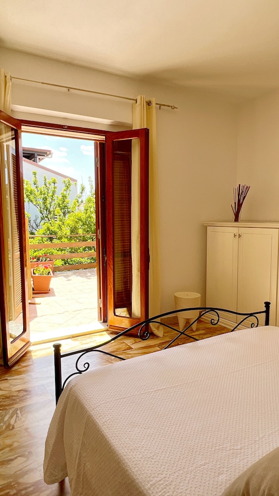 Villa Iole B&B 16/50