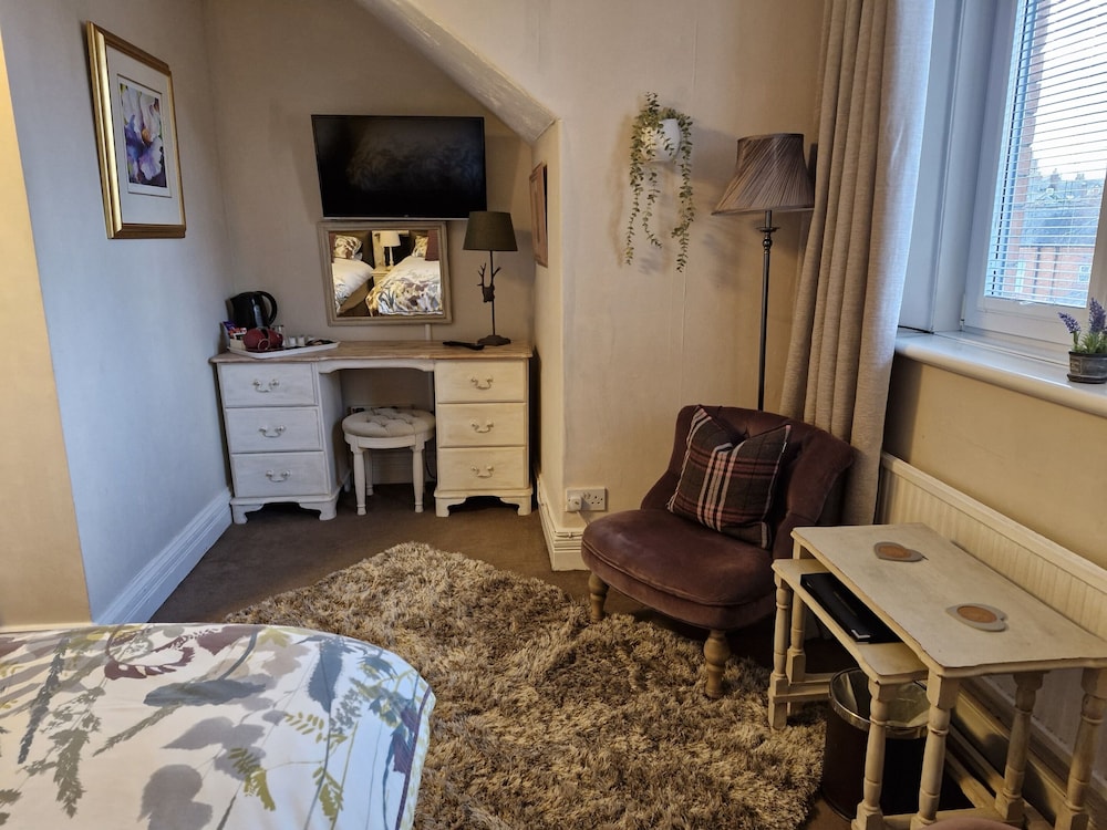 Warwick Lodge Bed and Breakfast - Guest house 15/34